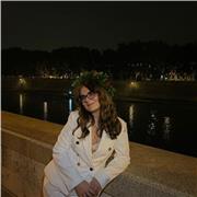 laureata in Scienze politiche, offro lezioni di Storia, diritto, storia del pensiero politico, filosofia, sociologia